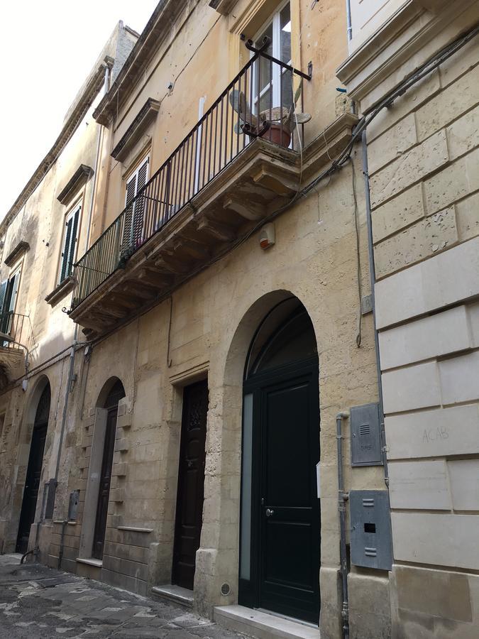 La Suite Di Martina Lecce Exterior foto